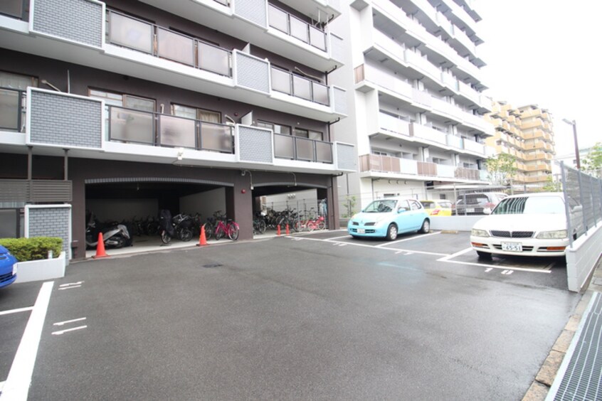 駐車場 パークロッジ