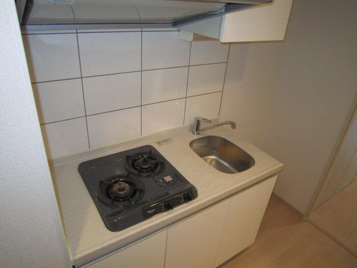 キッチン エスリ－ド中山手・県庁前(504)