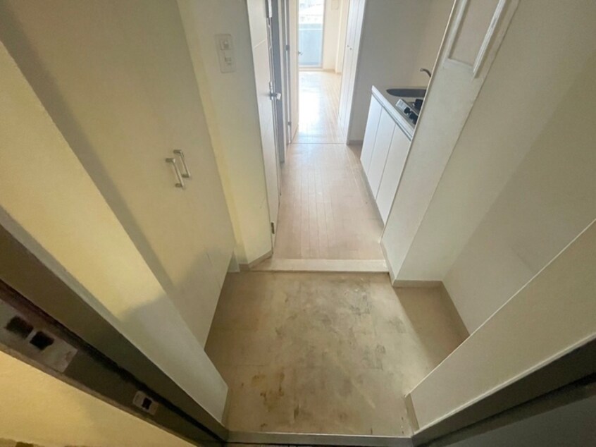 玄関 エスリ－ド中山手・県庁前(504)