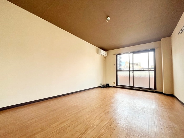 居室 パインハイム春日野道