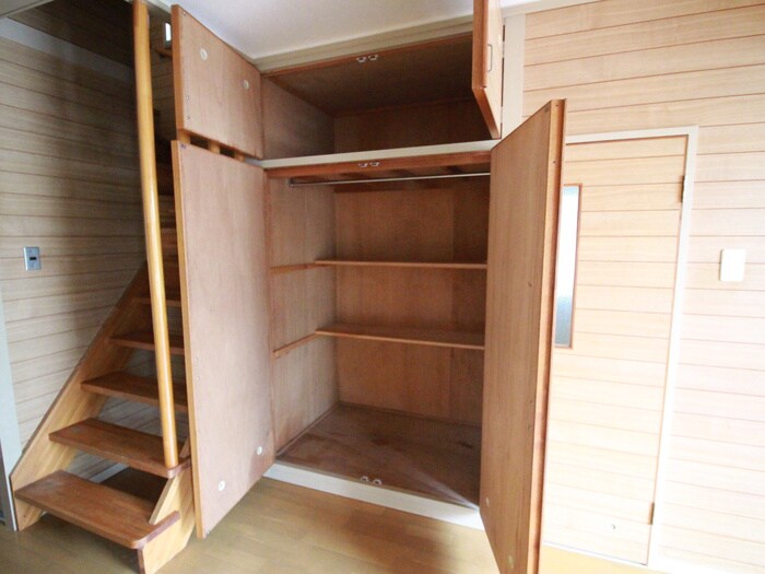 収納 西京区大枝南福西町貸家