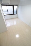 居室 ヴィラナリ－淡路