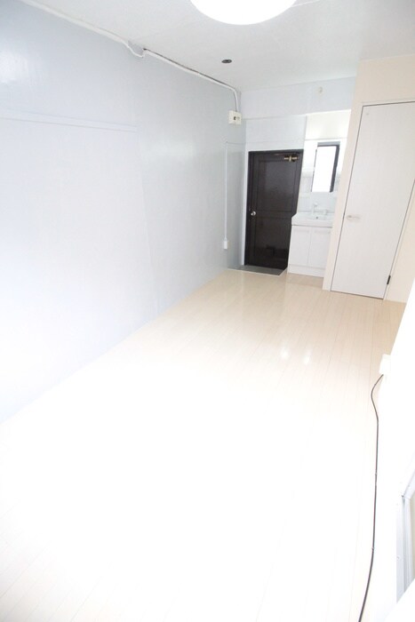 居室 ヴィラナリ－淡路