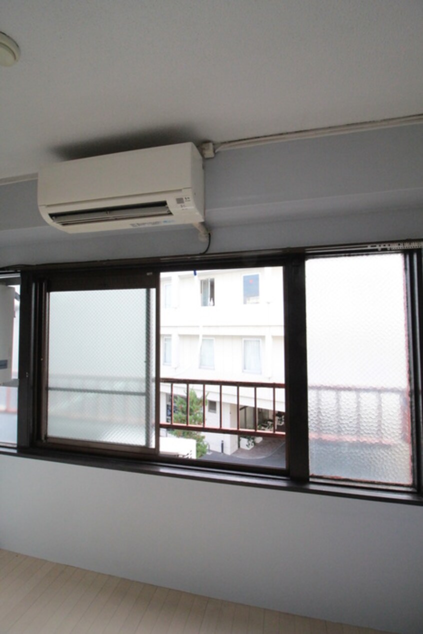 内観写真 ヴィラナリ－淡路