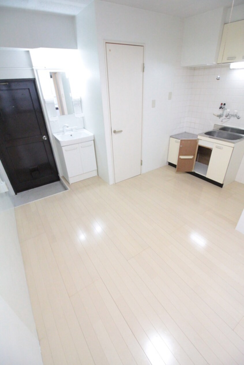 居室 ヴィラナリ－淡路