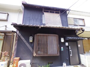 深草泓ノ壺町貸家