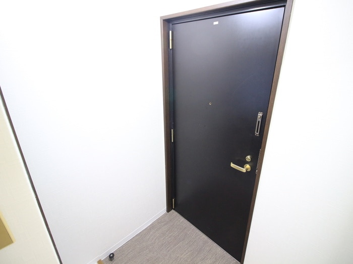 玄関 プリンスビラモモ