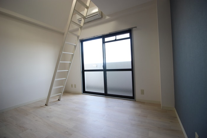 居室 シティライフ服部