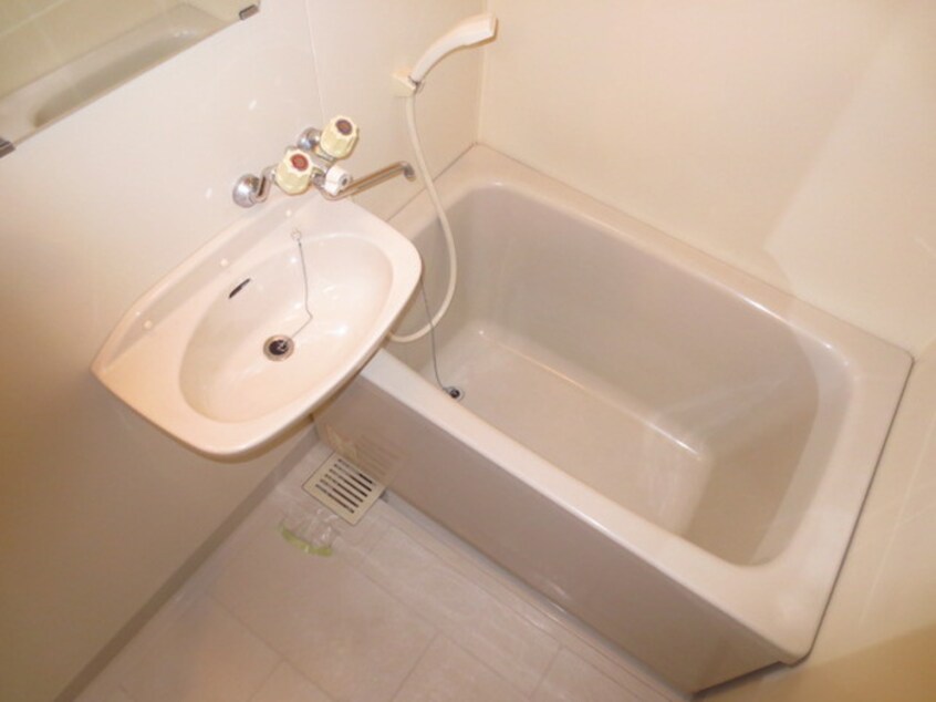 バス／シャワールーム等 シティライフ服部