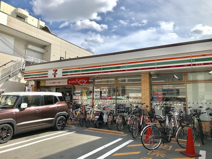 セブンイレブン関大前店(コンビニ)まで70m ハイマ－トセンリ