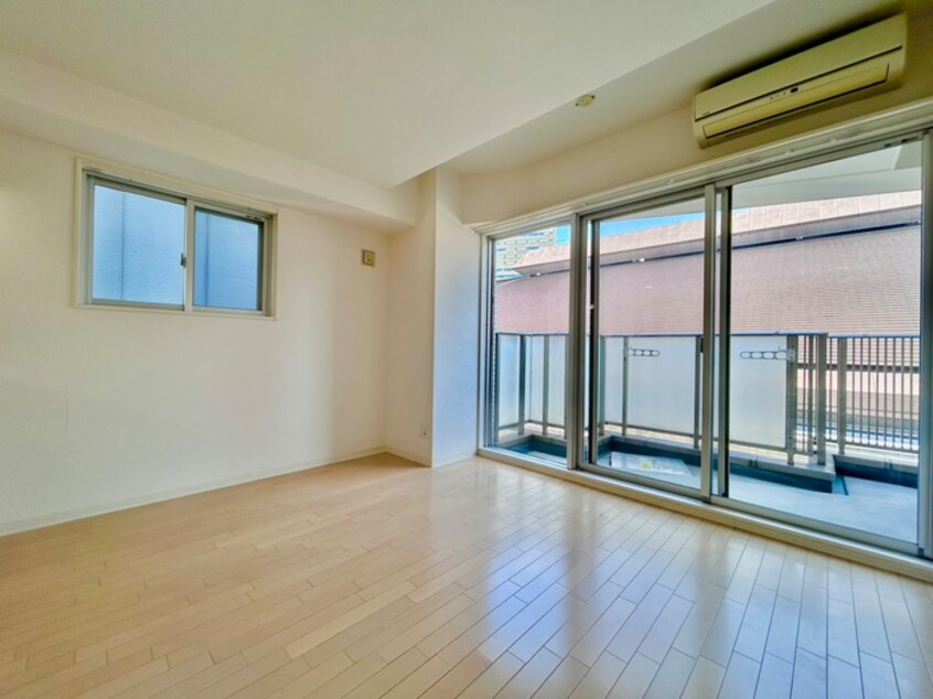 居室 CHATEAU NAMBA RIPPLE