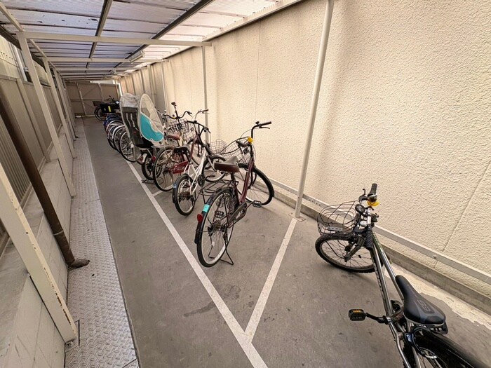 駐輪場 渡辺芦原ビルマンション