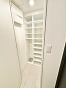 靴箱 Noire北堀江