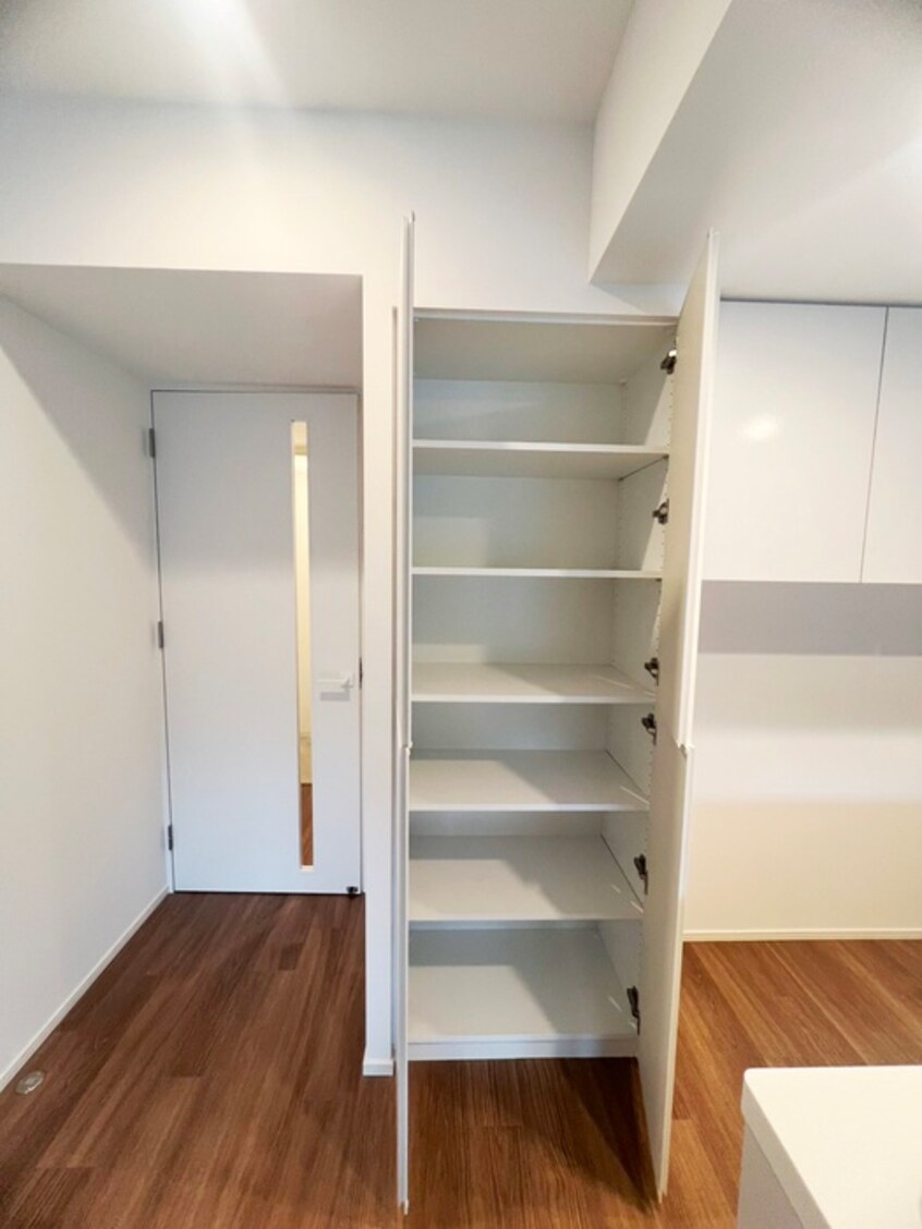 収納 Noire北堀江