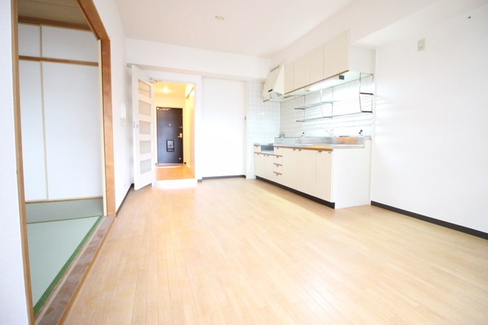 居室 パレ　エレガンテ