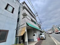 ドミトリーナカムラ