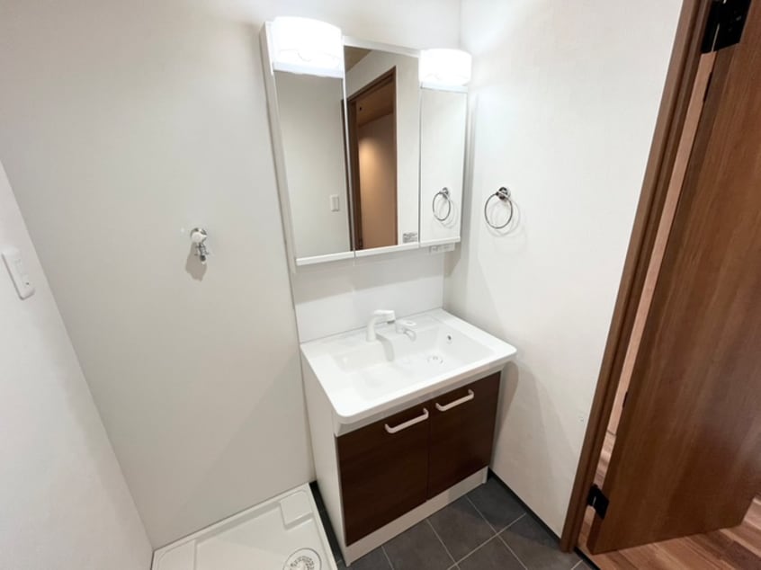 洗面 アンシェンヌ樫原