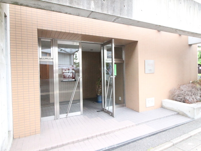 エントランス部分 ＣＯＺＹスチューデントジュラク