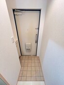 玄関 リヴァ－ジュ出来島