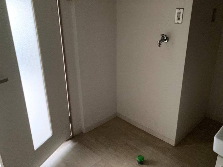 洗濯機置場 エレガンス箕面