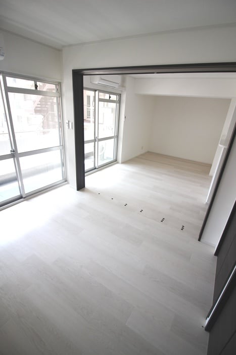 居室 ロイヤルハイツ