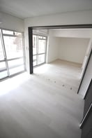 居室 ロイヤルハイツ