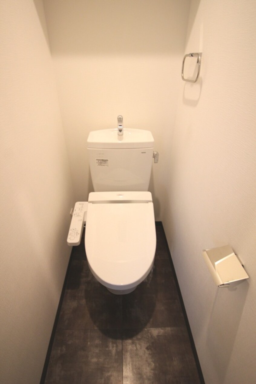 トイレ レオングラン新大阪レジデンス