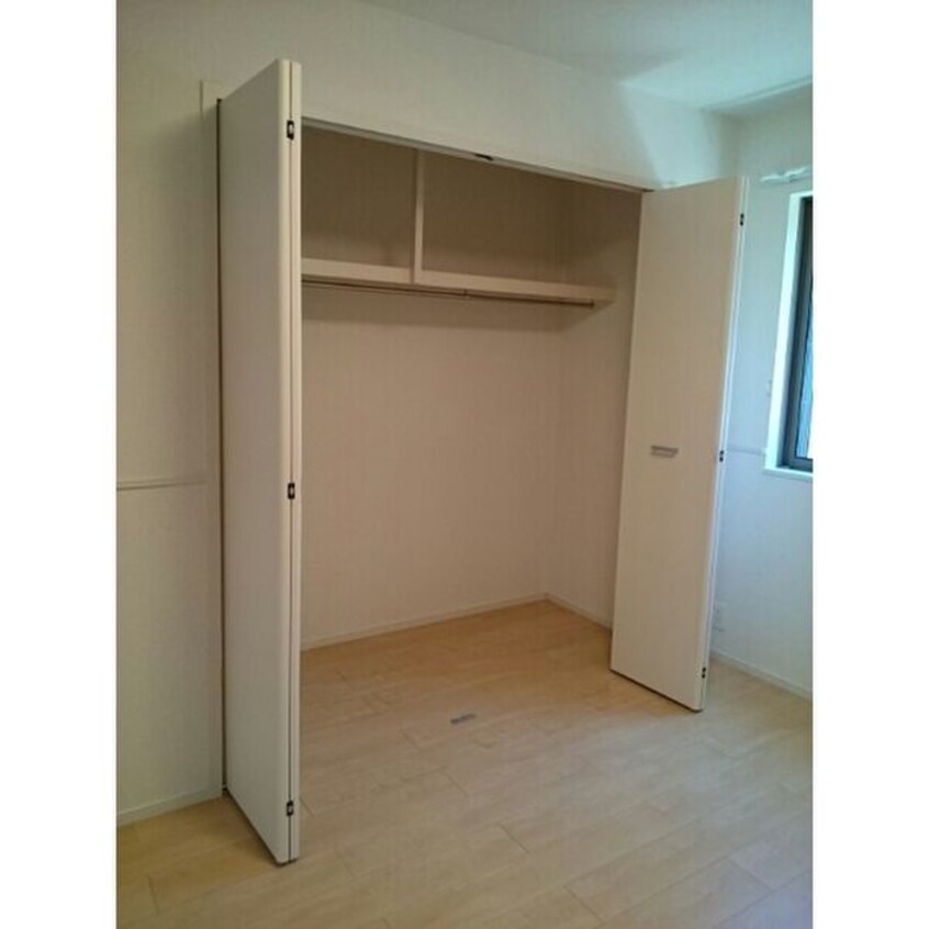 収納 サンライズⅢ