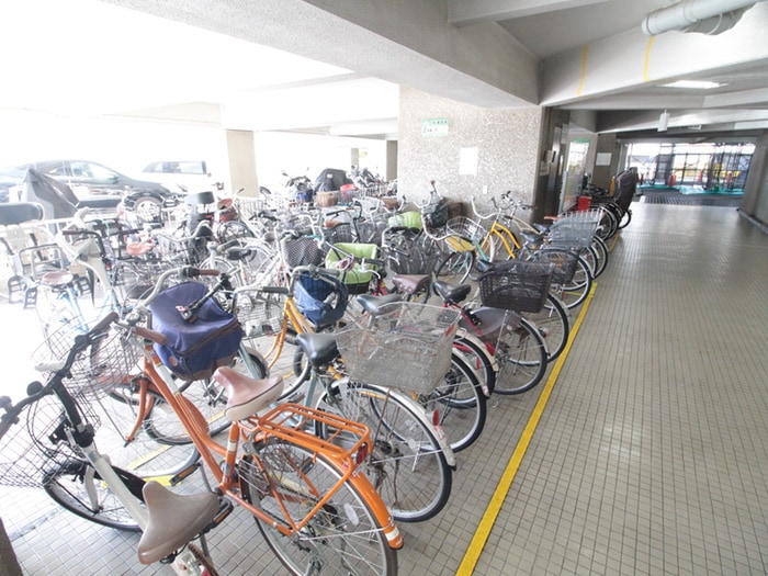 駐輪場 エバーグリーン淀川２号棟(929)