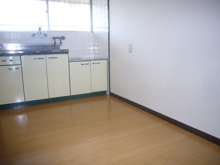 居室 コ－ポ角野