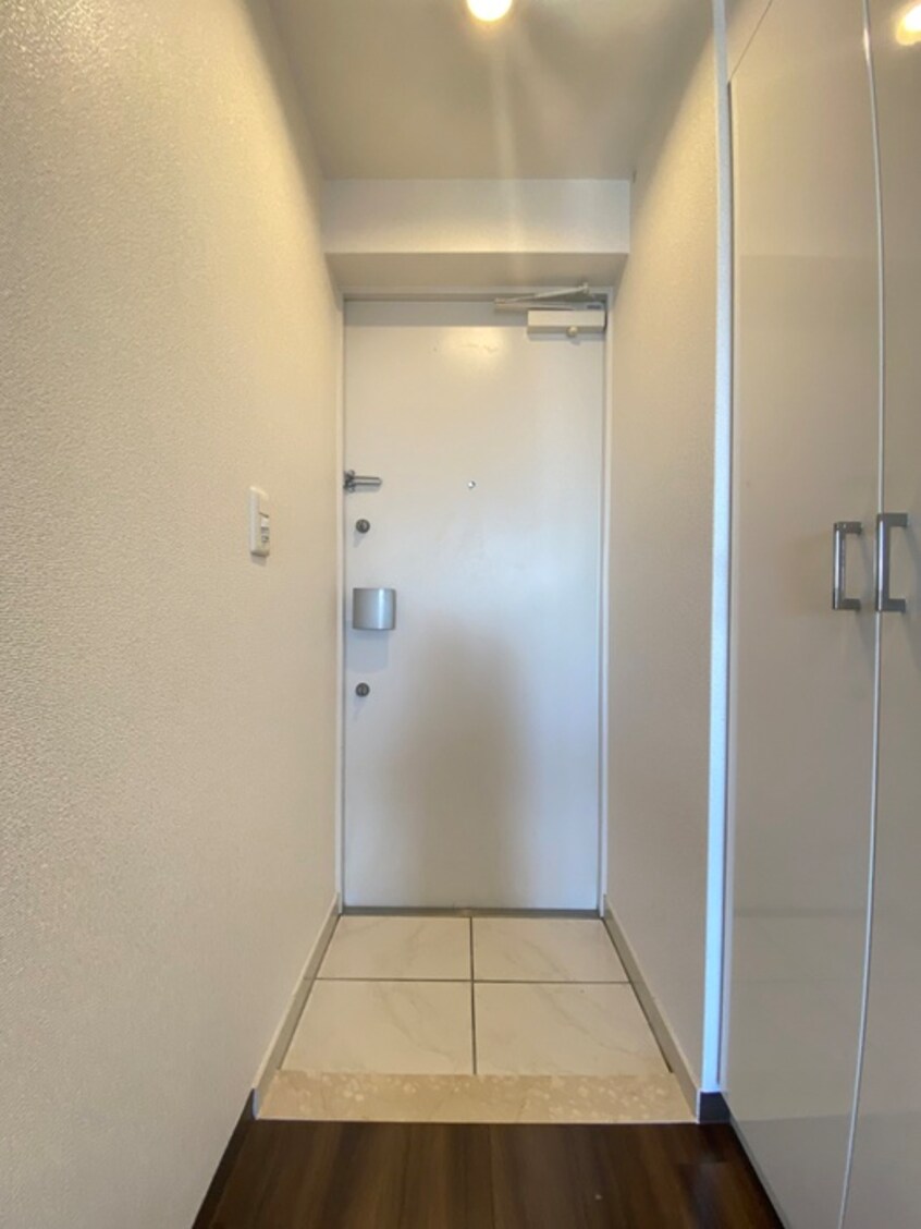 玄関 EP京都ｽﾃｰｼｮﾝﾚｼﾞﾃﾞﾝｼｬﾙ(602)