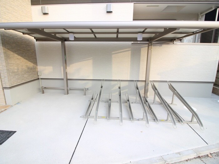 駐輪場 フジパレス吹田ウエストⅢ番館