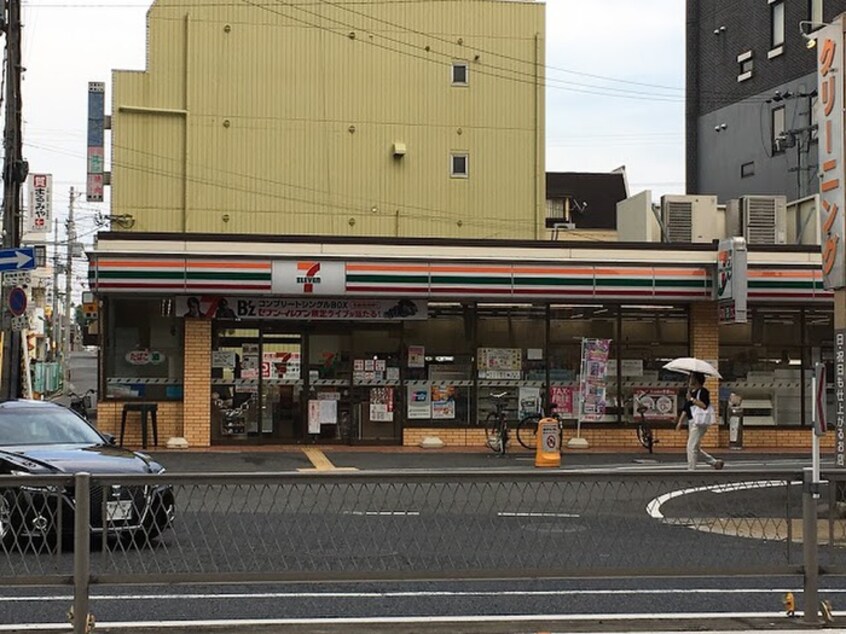 セブンイレブン堺東駅前店(コンビニ)まで220m ソレイユ榎