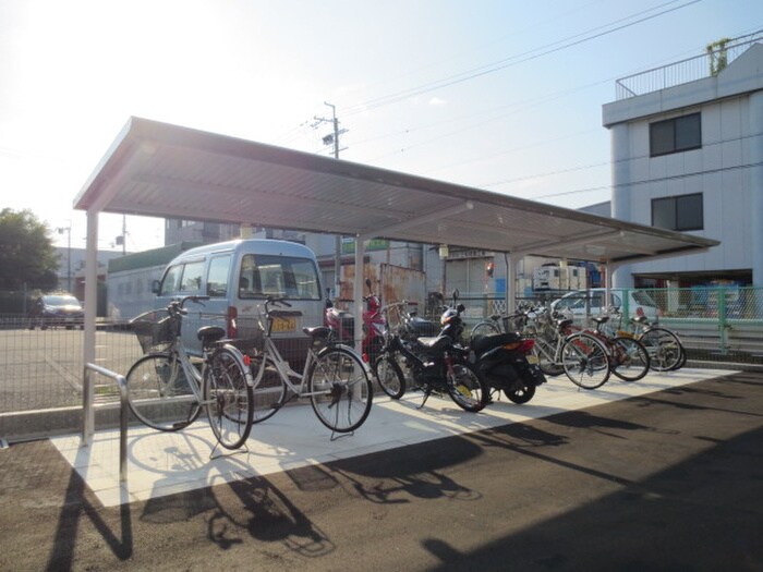 駐輪場 ジェルメ