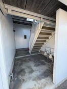 エントランス部分 メゾン上野芝