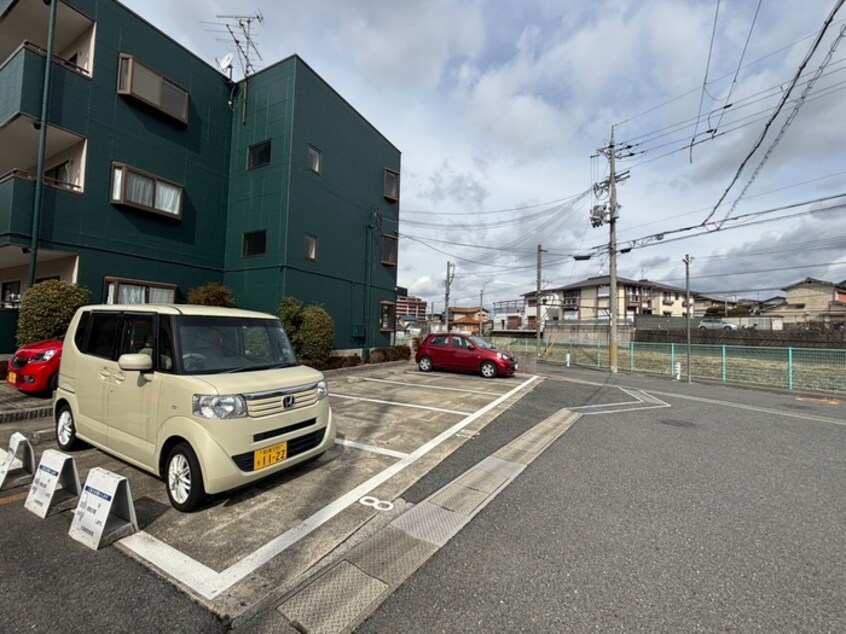 駐車場 ソルジェンテ金剛