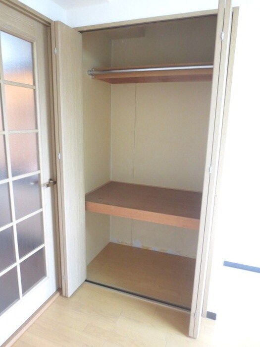 収納 クロ－バ－ハイツⅢ