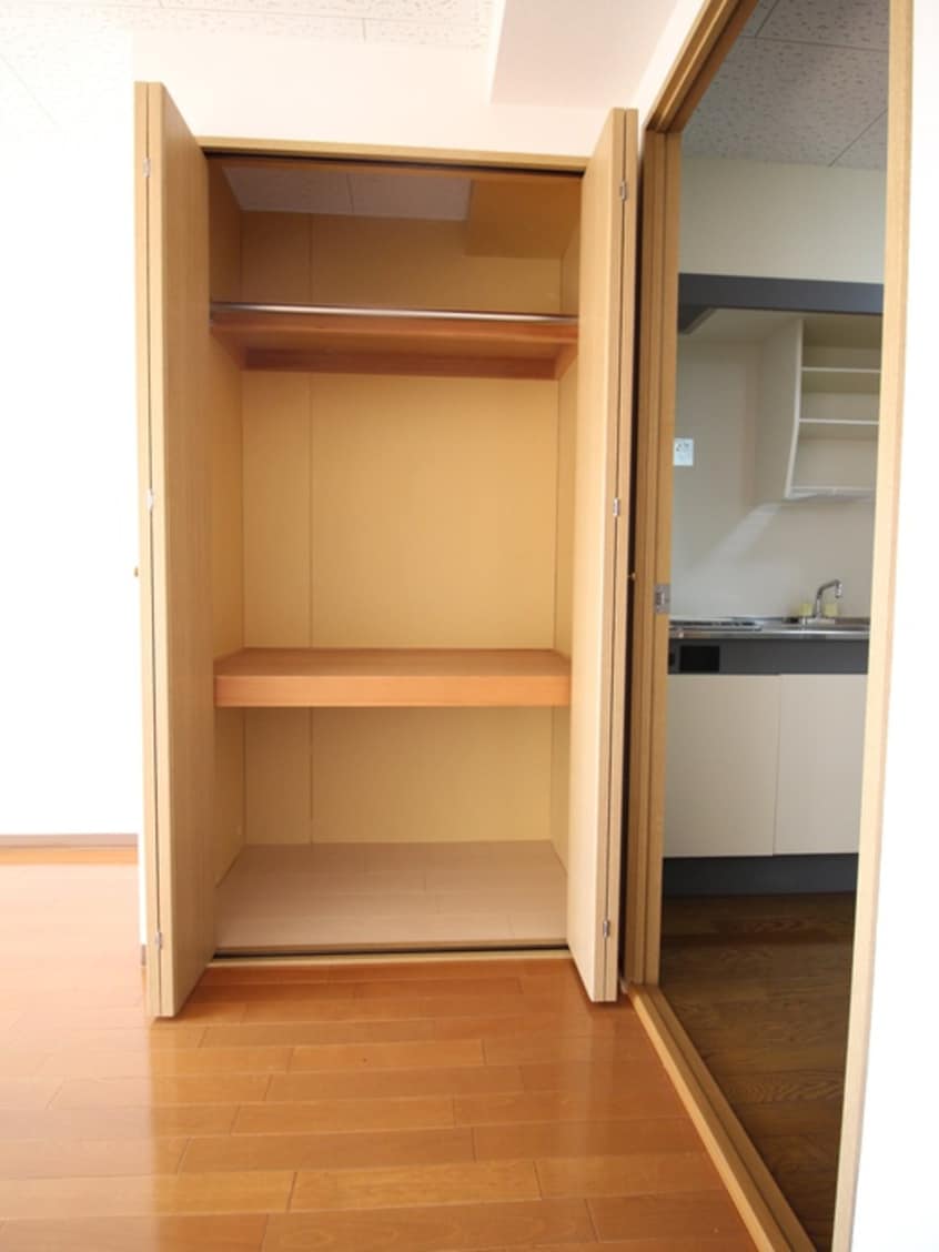 収納 クロ－バ－ハイツⅢ