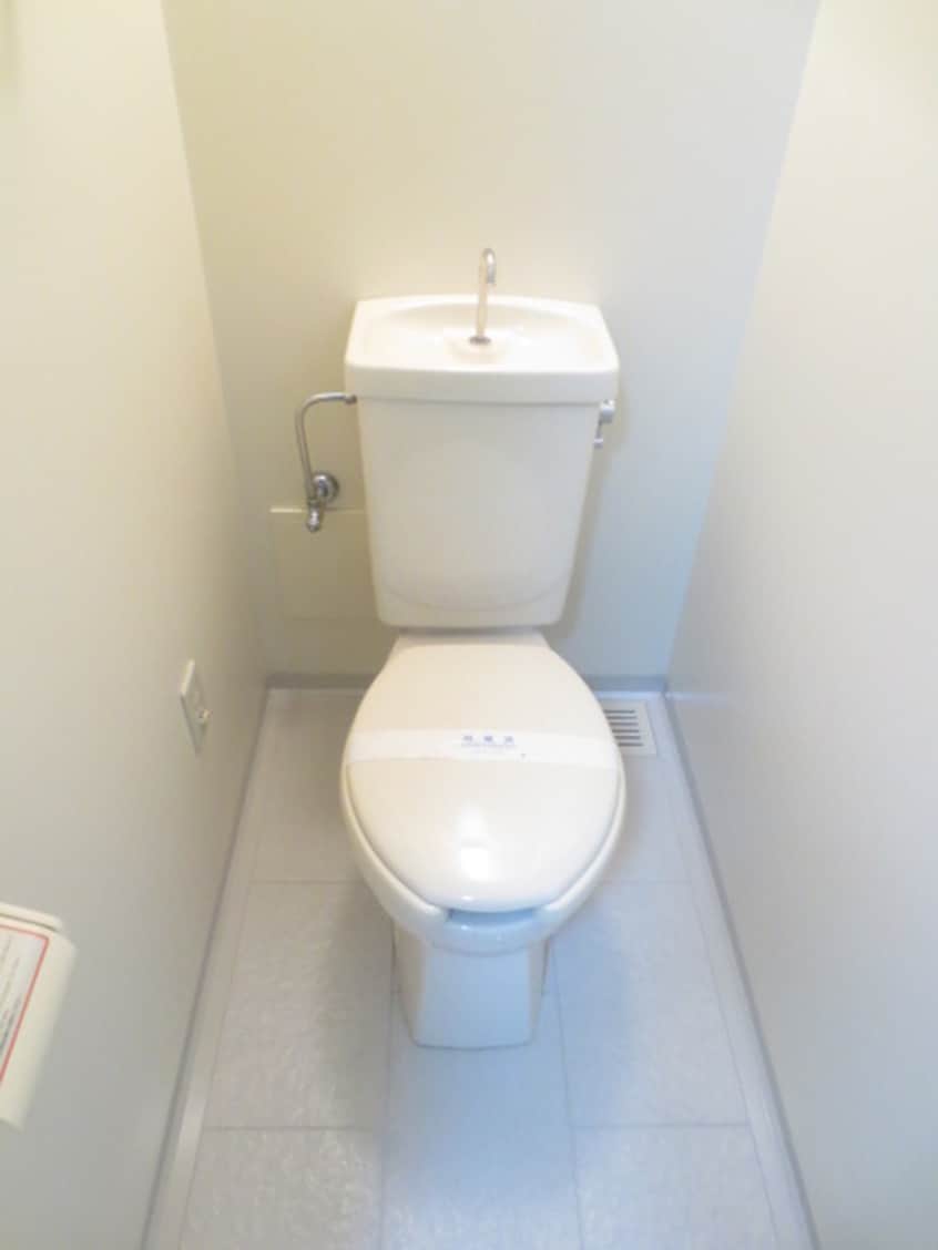 トイレ クロ－バ－ハイツⅢ