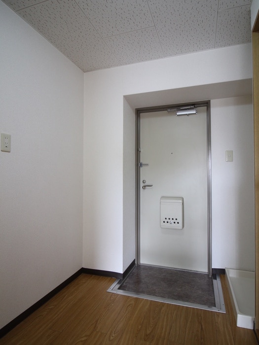 玄関 クロ－バ－ハイツⅢ