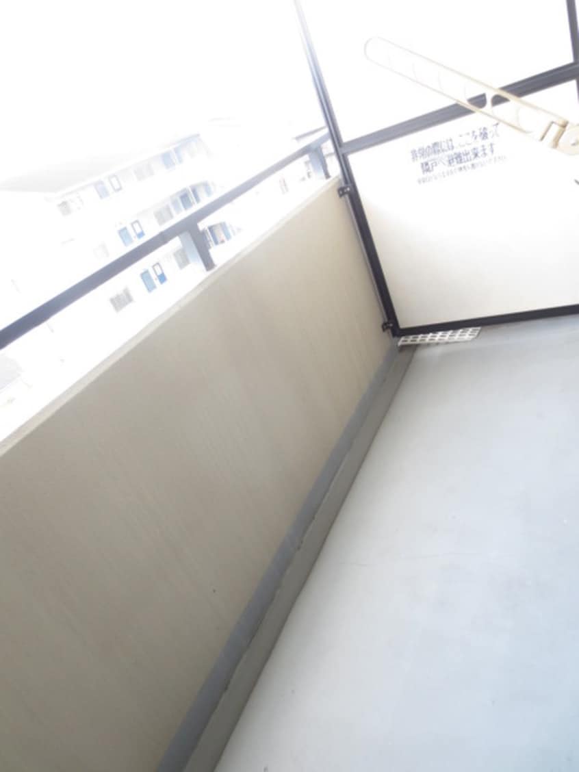 ベランダ・バルコニー クロ－バ－ハイツⅢ