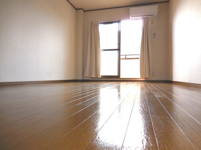 居室 セレナータ