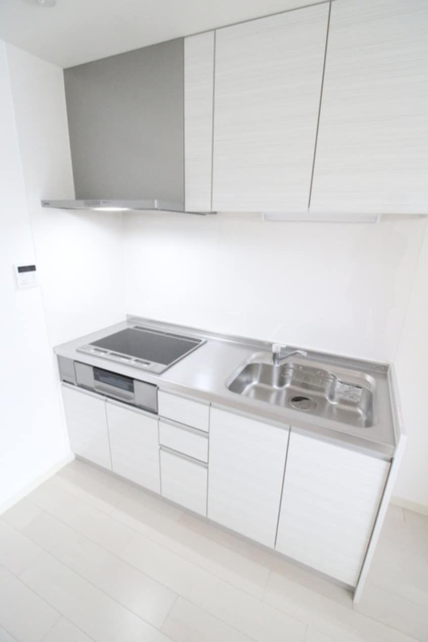 キッチン ロ－タス赤川