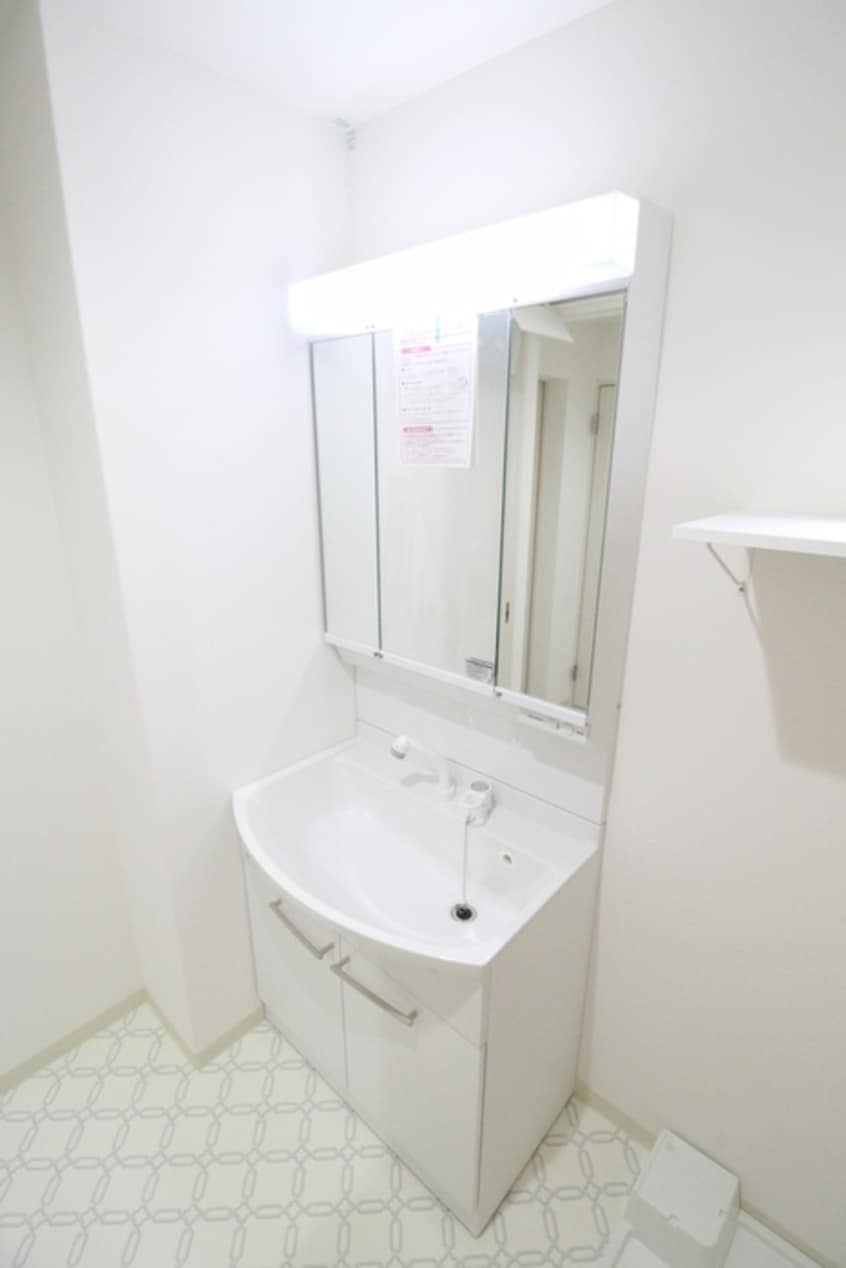 洗面 ロ－タス赤川