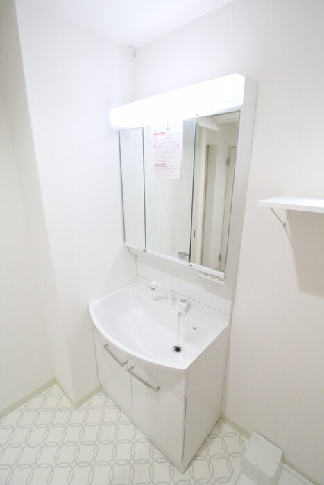 洗面 ロ－タス赤川