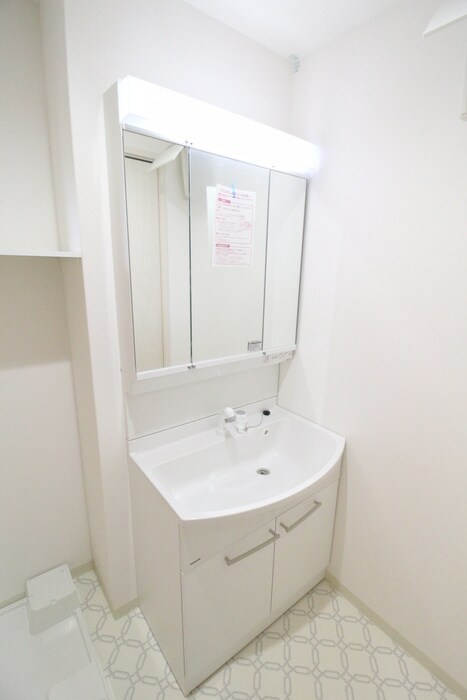 洗面 ロ－タス赤川