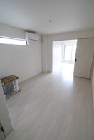 居室 ロ－タス赤川