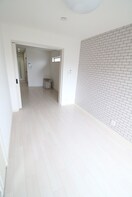 居室 ロ－タス赤川