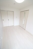 居室 ロ－タス赤川