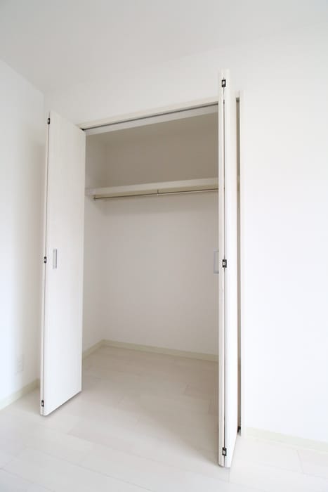 収納 ロ－タス赤川